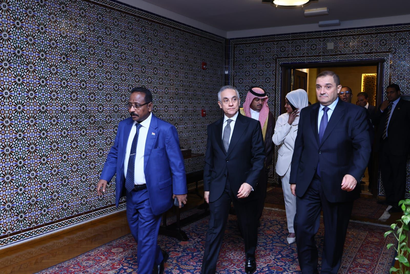 وزير العدل يشارك في الاجتماع الـ 76 للمكتب التنفيذي لمجلس وزراء العدل العرب (1) وزير العدل يشارك في الاجتماع الـ 76 للمكتب التنفيذي لمجلس وزراء العدل العرب (1)