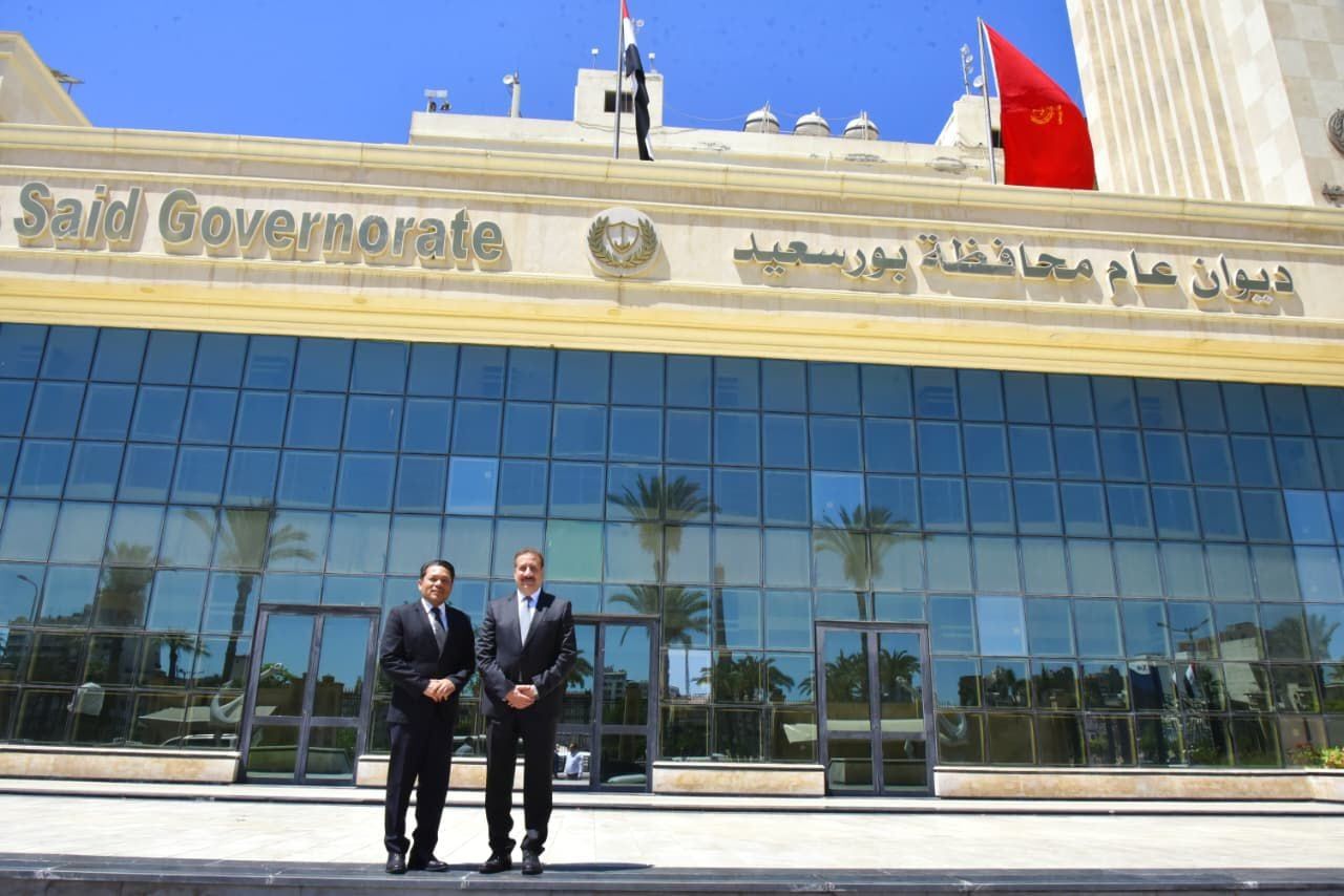 المحافظ وسفير دولة ماليزيا (1) المحافظ وسفير دولة ماليزيا (1)