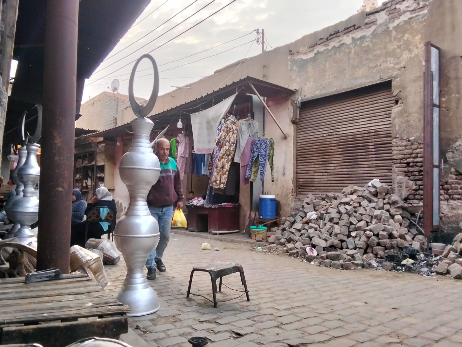 سوق النحاس والالومنيوم بطنطا (1) سوق النحاس والالومنيوم بطنطا (1)