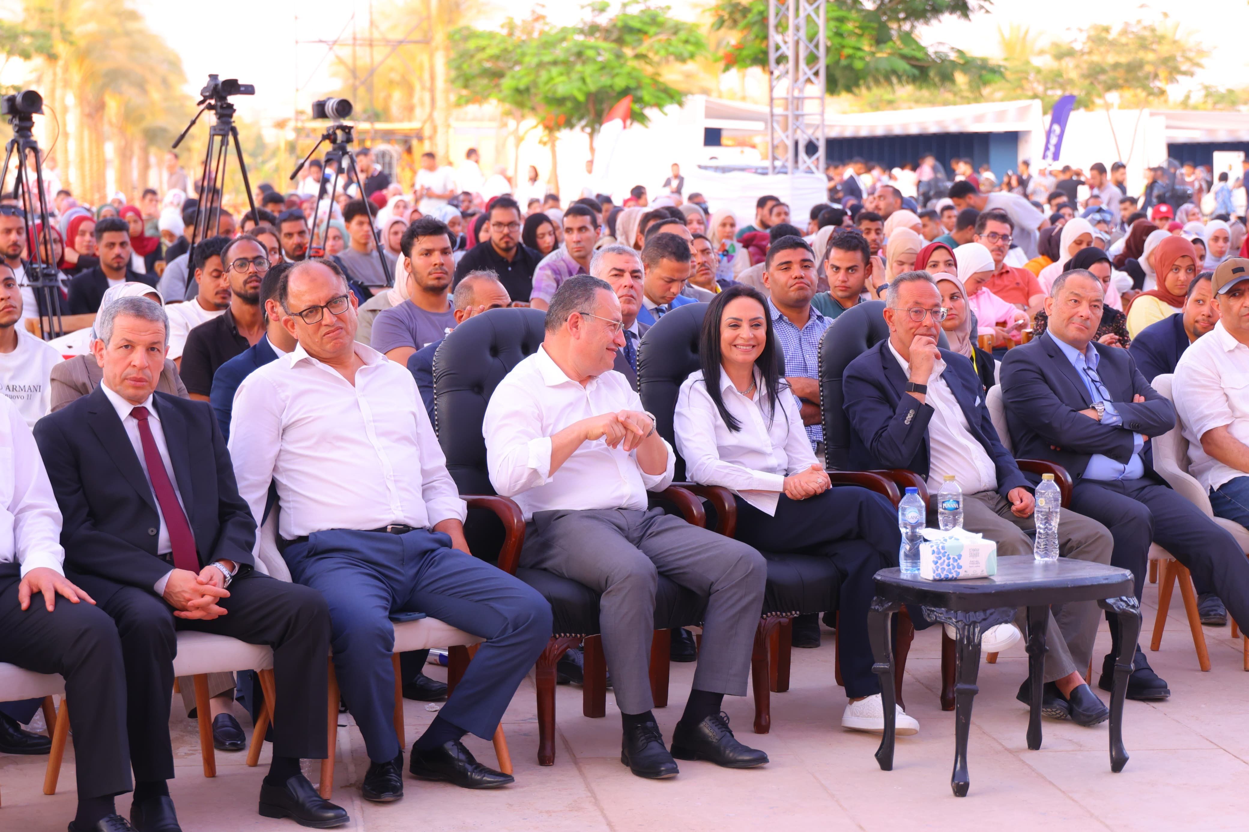 خلال مشاركة الدكتورة مايا مرسي وزيرة التضامن والدكتور عبدالعزيز قنصوة وزير التعليم العالي فى الفاعلية خلال مشاركة الدكتورة مايا مرسي وزيرة التضامن والدكتور عبدالعزيز قنصوة وزير التعليم العالي فى الفاعلية