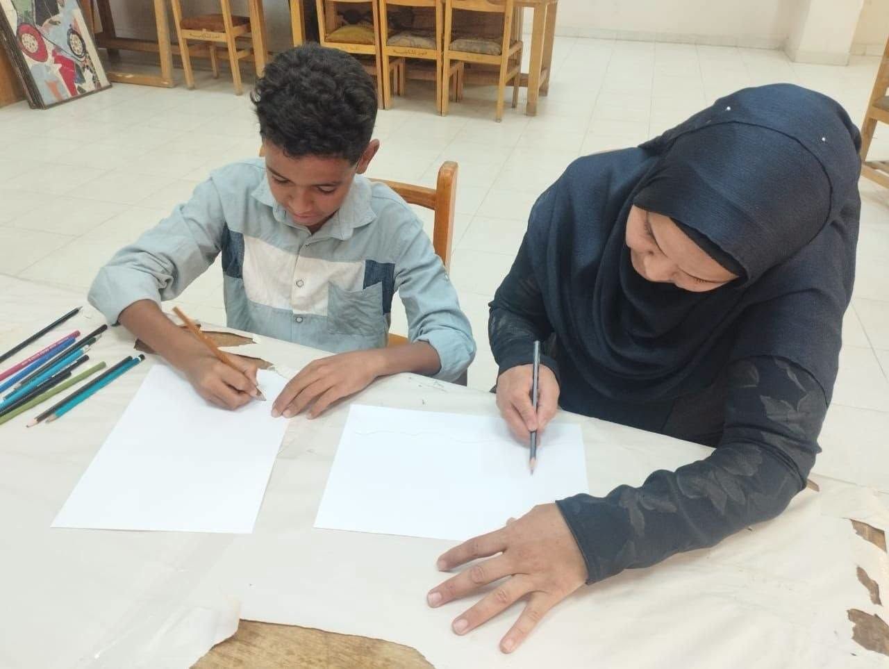 ورش رسم وأنشطة لدعم أطفال الأقصر في قصور الثقافة ورش رسم وأنشطة لدعم أطفال الأقصر في قصور الثقافة