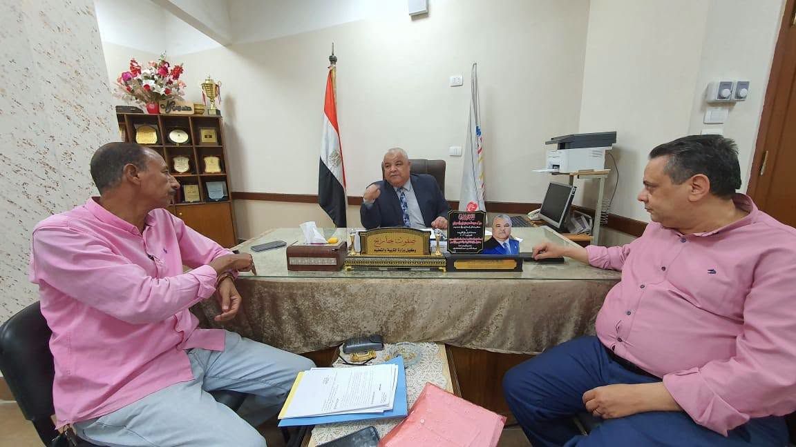 فعاليات اجتماع مع أعضاء مركز توزيع أسئلة الثانوية العامة فعاليات اجتماع مع أعضاء مركز توزيع أسئلة الثانوية العامة