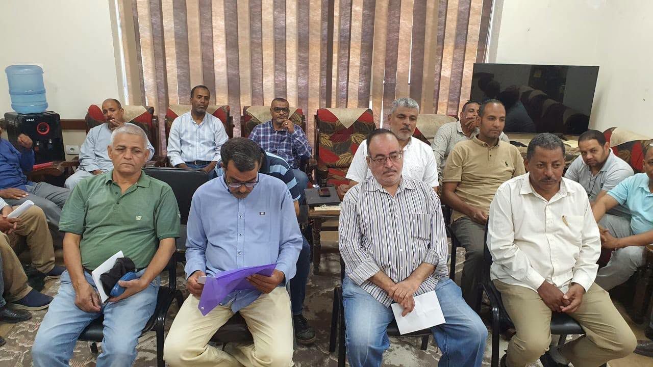 اجتماعا موسعا مع أعضاء مركز توزيع أسئلة امتحانات الثانوية العامة بالأقصر اجتماعا موسعا مع أعضاء مركز توزيع أسئلة امتحانات الثانوية العامة بالأقصر