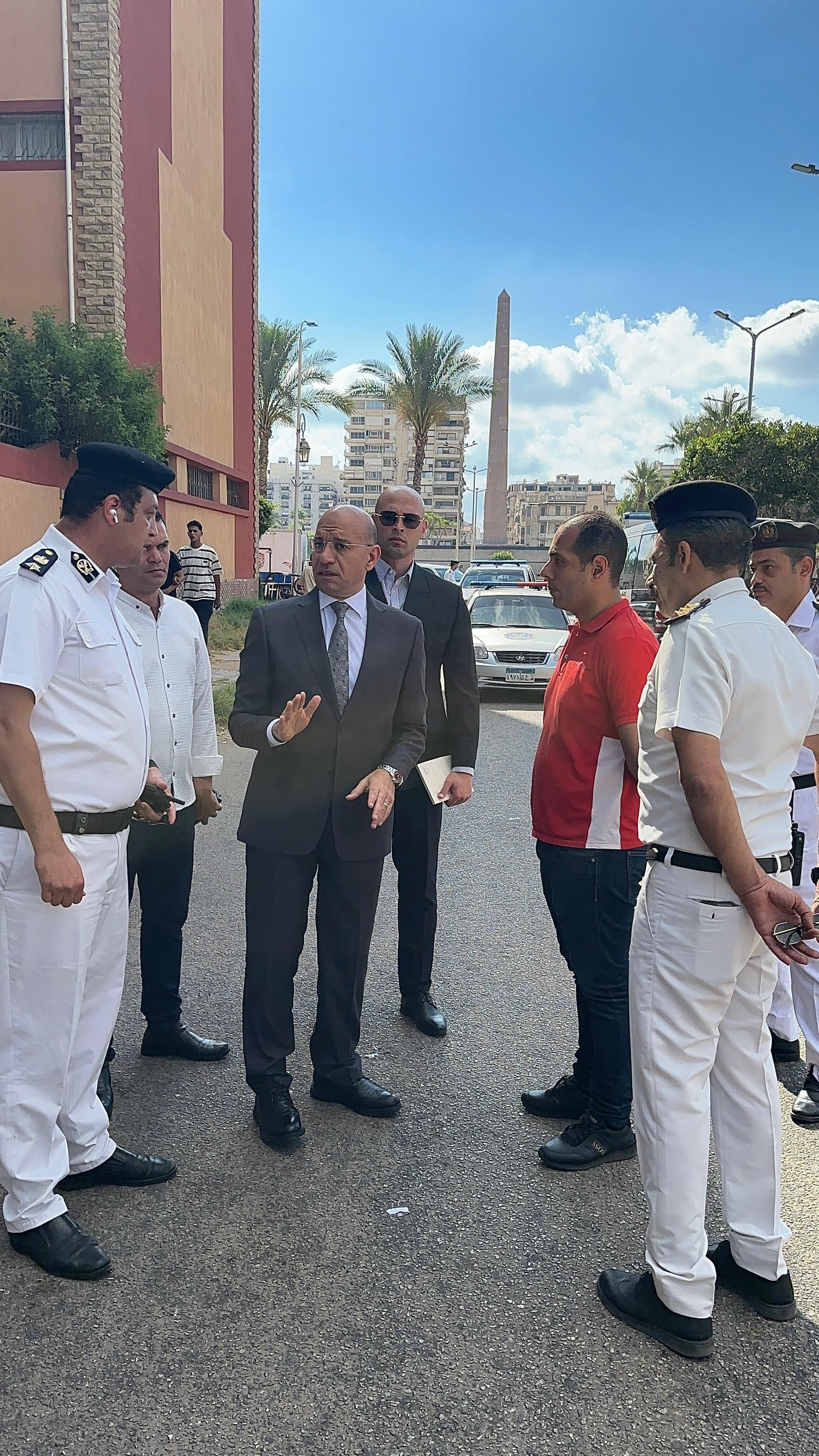 مدير الامن يوجه التعليمات مدير الامن يوجه التعليمات