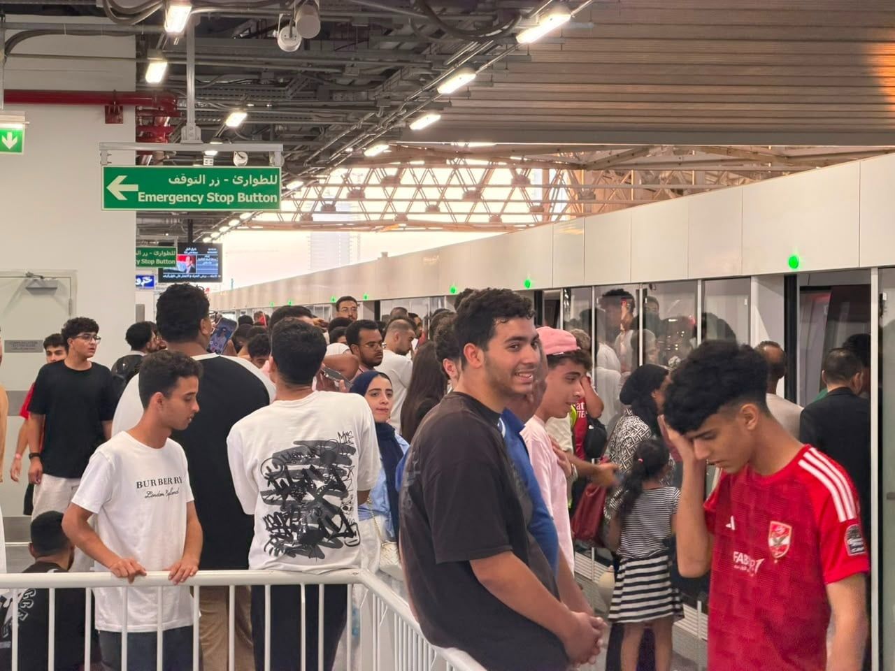 مونوريل شرق النيل وسيلة الجماهير لتشجيع مصر في العاصمة الجديدة (6)