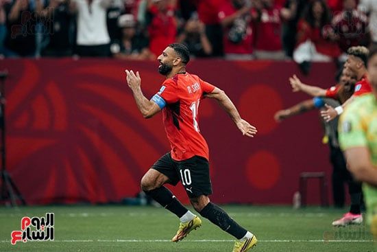 احتفال صلاح بالهدف احتفال صلاح بالهدف