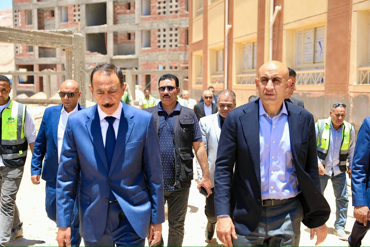 وزير التربية والتعليم يزور مدرسة تكنولوجيا تطبيقية في تخصص المياه بسوهاج وزير التربية والتعليم يزور مدرسة تكنولوجيا تطبيقية في تخصص المياه بسوهاج