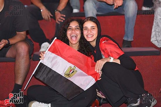 العائلات تتجمع فى حب مصر العائلات تتجمع فى حب مصر