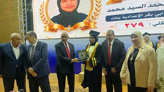 تكريم-الاوائل تكريم-الاوائل