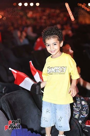 حضور أطفال لمساندة المنتخب حضور أطفال لمساندة المنتخب