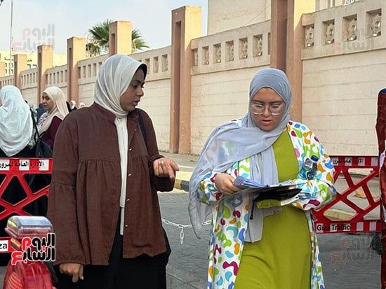 مراجعة الطالبات للامتحان مراجعة الطالبات للامتحان