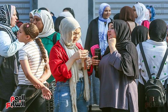 تركيز تام قبل بدء الامتحان تركيز تام قبل بدء الامتحان