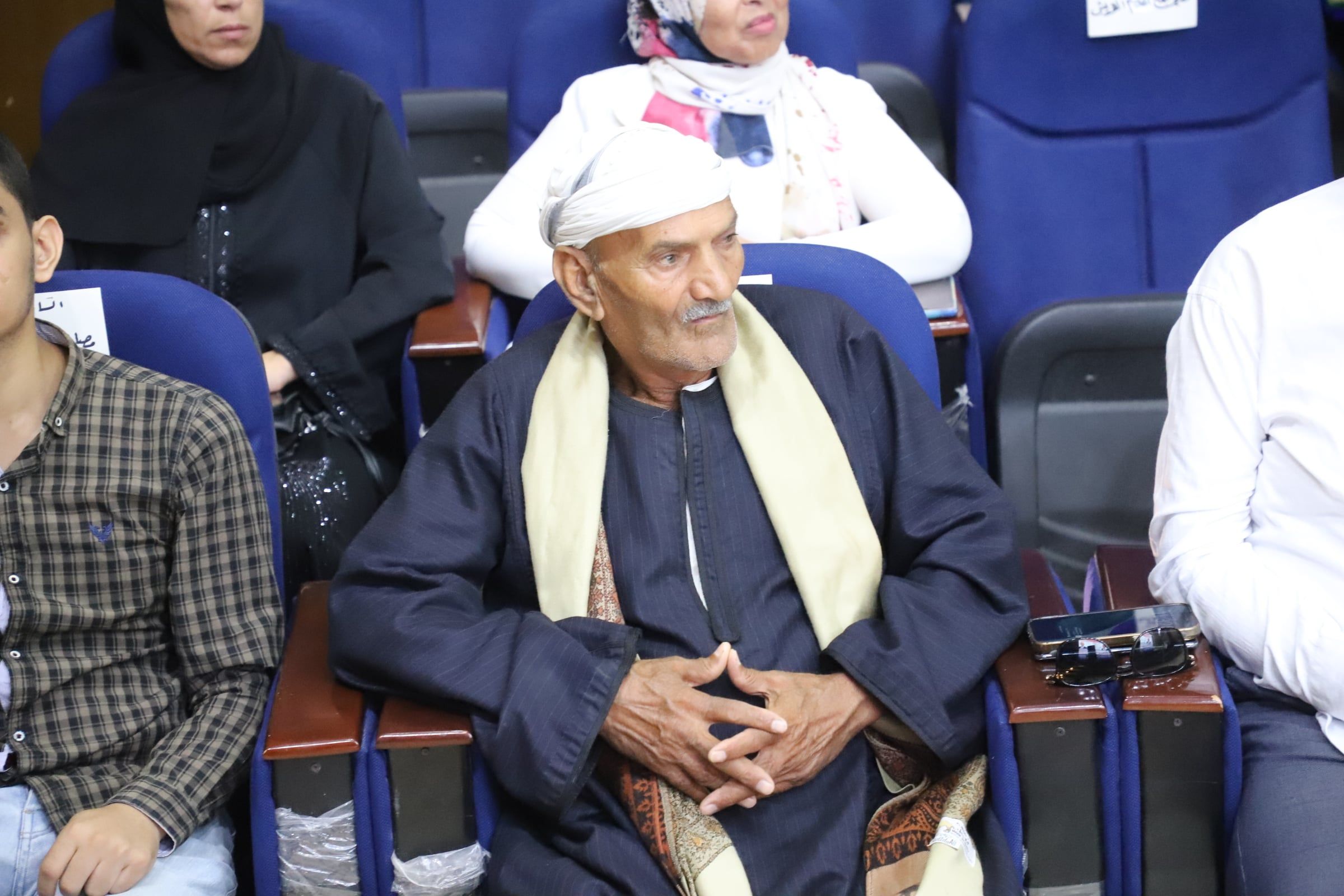 والد احد المصابين والد احد المصابين
