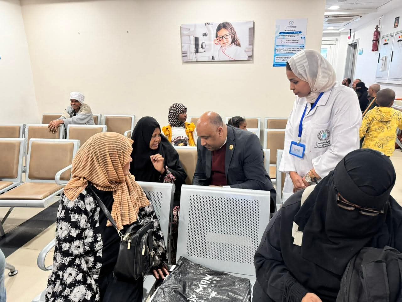تفتح أبوابها للمرضي والمنتفعين لتقديم خدمة متميزة تفتح أبوابها للمرضي والمنتفعين لتقديم خدمة متميزة