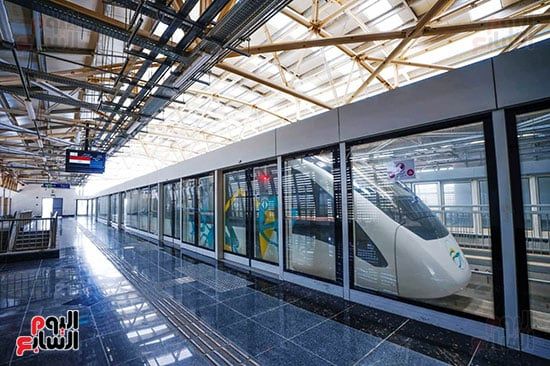 بدء تشغيل المرحلة الثانية من مونوريل شرق النيل (6)