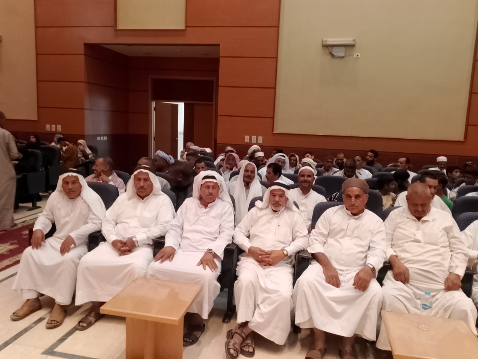 جانب من الحضور جانب من الحضور