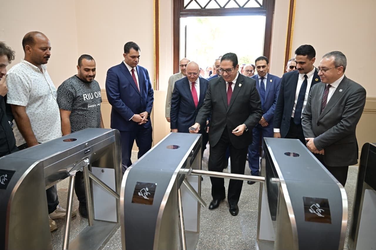 افتتاح مركز رقمي بكلية الحقوق افتتاح مركز رقمي بكلية الحقوق