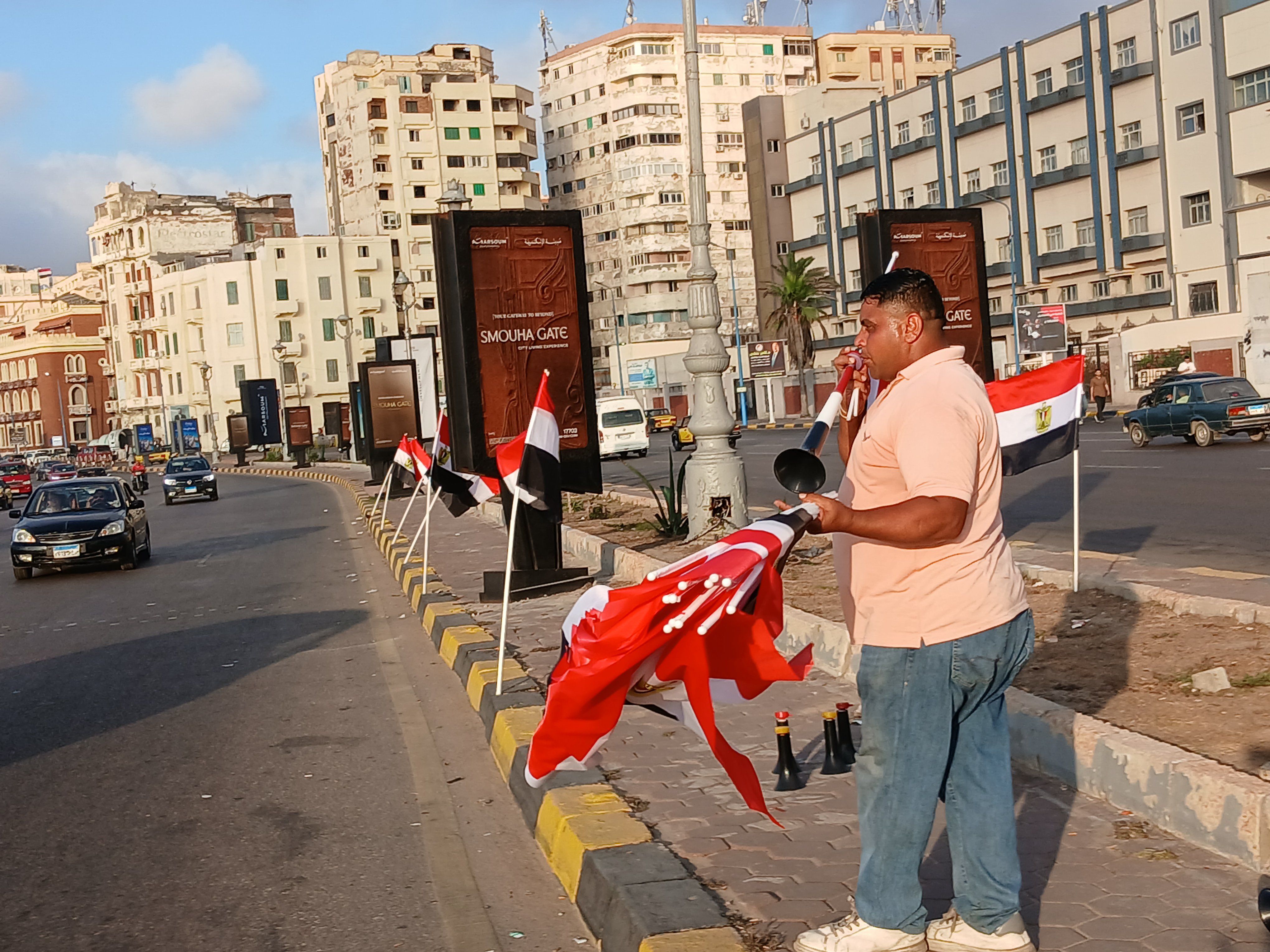 انتشار الإعلام المصرية علي كورنيش الإسكندرية انتشار الإعلام المصرية علي كورنيش الإسكندرية
