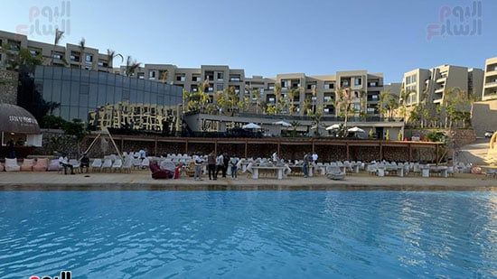 مدينة الجلالة تستقبل الجماهير لمتابعة مواجهة الفراعنة وأستراليا (4) مدينة الجلالة تستقبل الجماهير لمتابعة مواجهة الفراعنة وأستراليا (4)