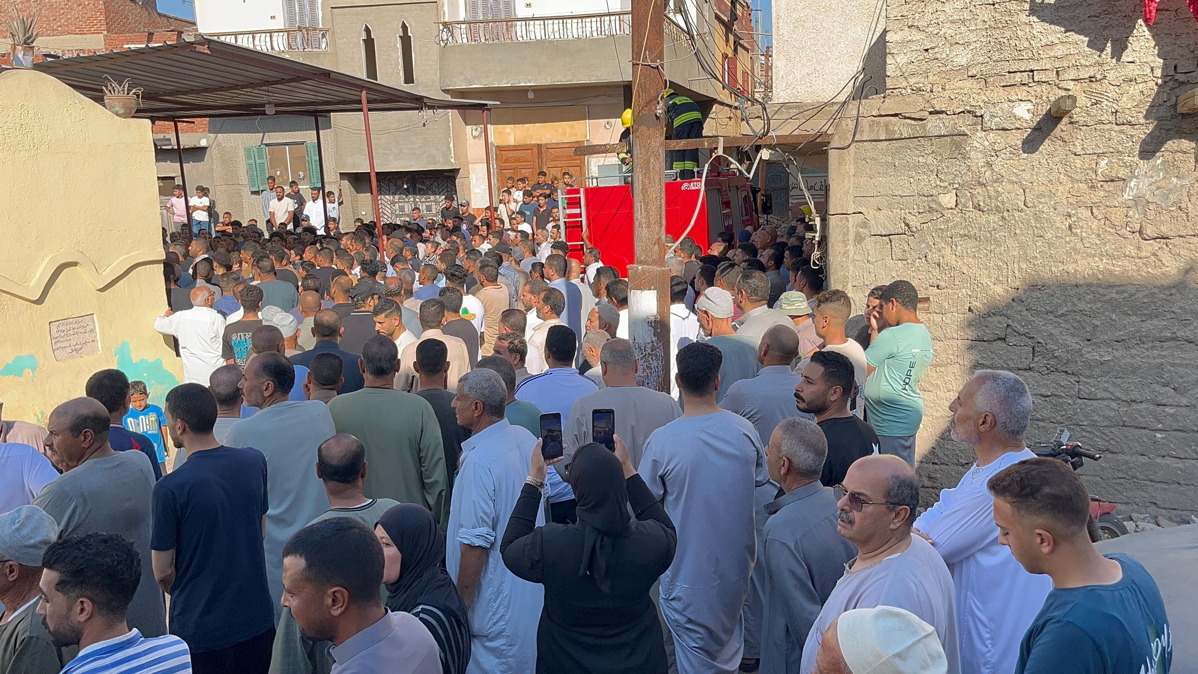 جنازة شهيد الواجب بالبحيرة جنازة شهيد الواجب بالبحيرة