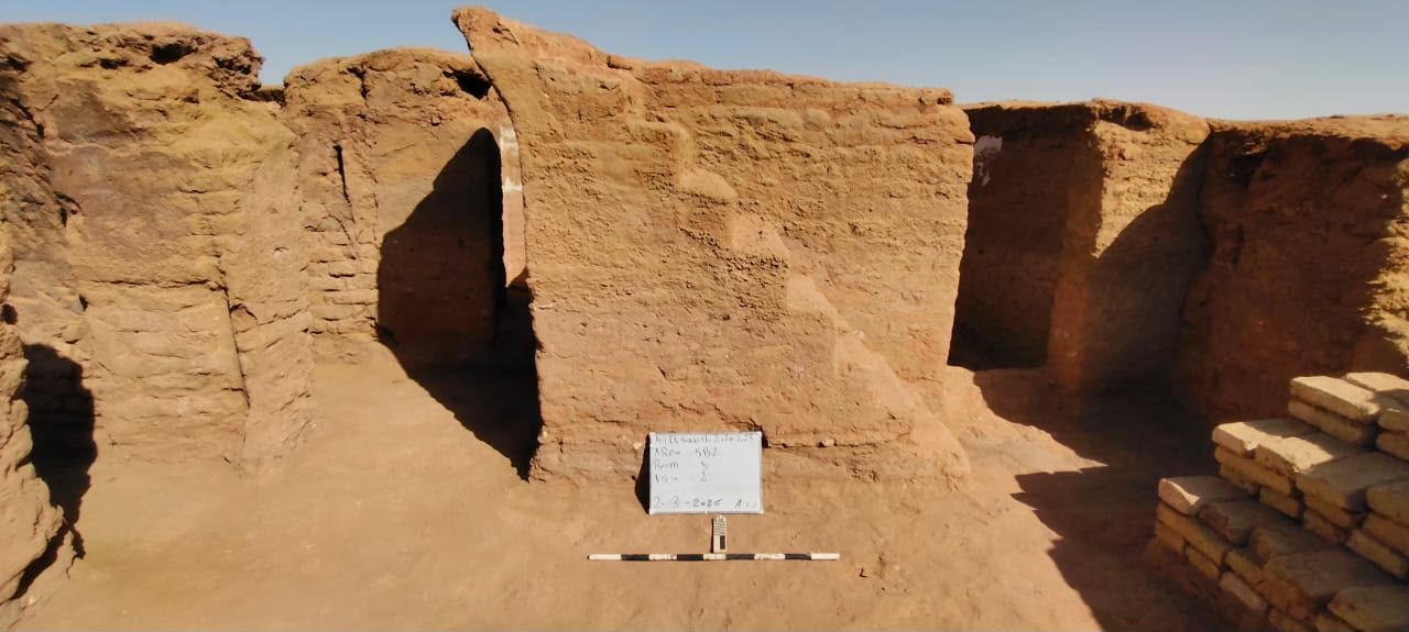 اكتشافات أثرية بواحة الداخلة (11) اكتشافات أثرية بواحة الداخلة (11)