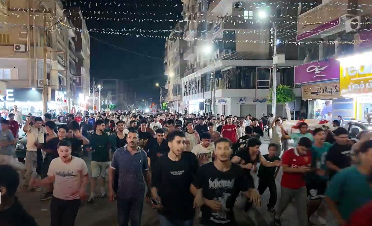 أعداد كبيرة بشوارع كفر الشيخ أعداد كبيرة بشوارع كفر الشيخ