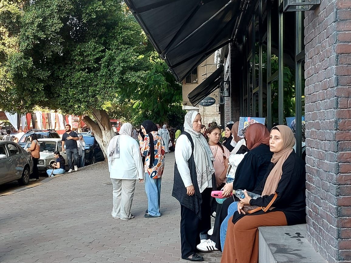 تركيز شديد في امتحان الثانوية العامة تركيز شديد في امتحان الثانوية العامة