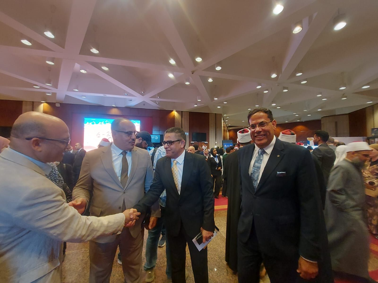 الكاتب الصحفي عبد الفتاح عبد المنعم يشارك في افتتاح معرض مكتبة الإسكندرية الدولي (3) الكاتب الصحفي عبد الفتاح عبد المنعم يشارك في افتتاح معرض مكتبة الإسكندرية الدولي (3)