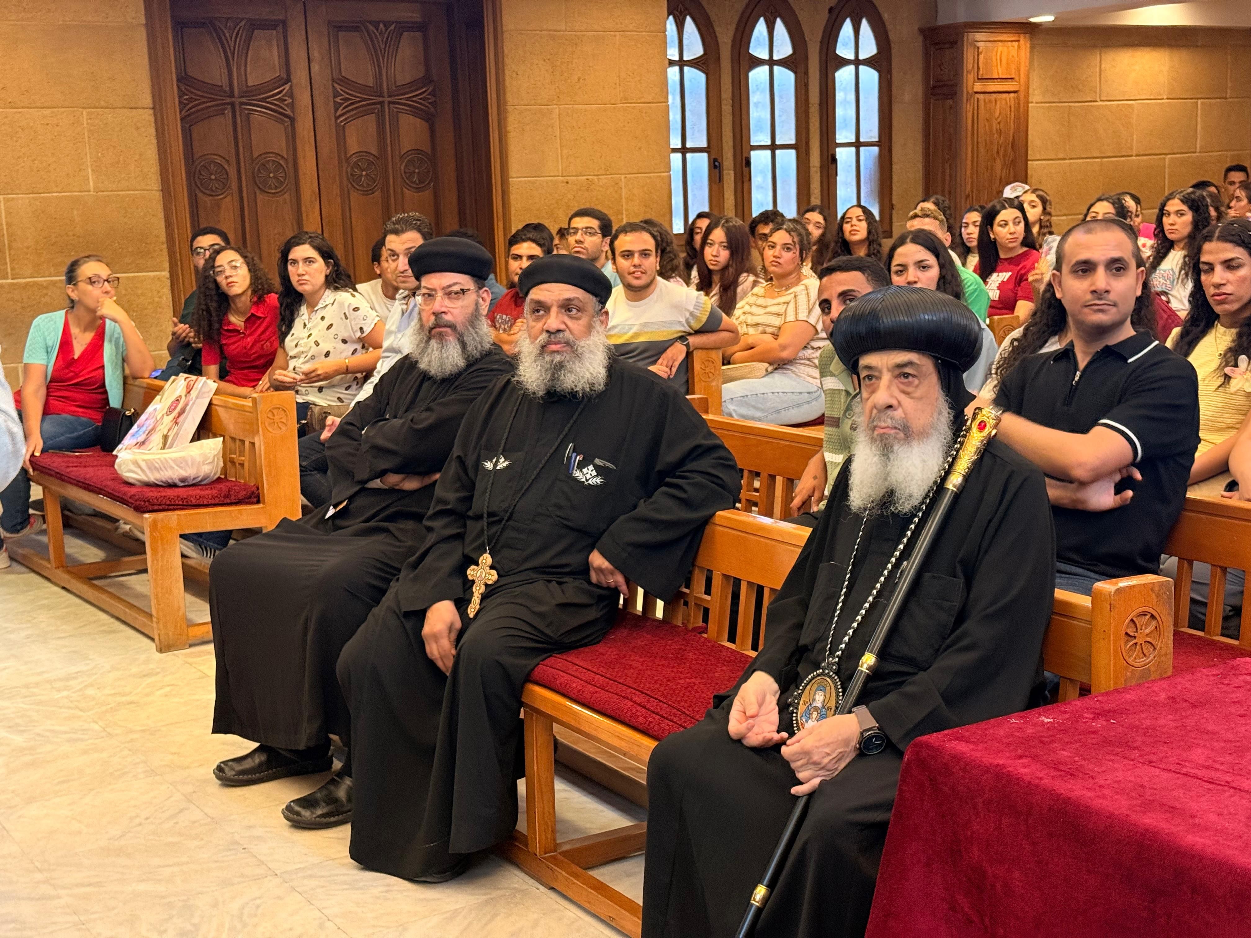 مطرانية المعادى للأقباط الأرثوذكس تنظم لقاءً لتعزيز الوعى الإعلامى ومواجهة الأخبار المزيفة مطرانية المعادى للأقباط الأرثوذكس تنظم لقاءً لتعزيز الوعى الإعلامى ومواجهة الأخبار المزيفة