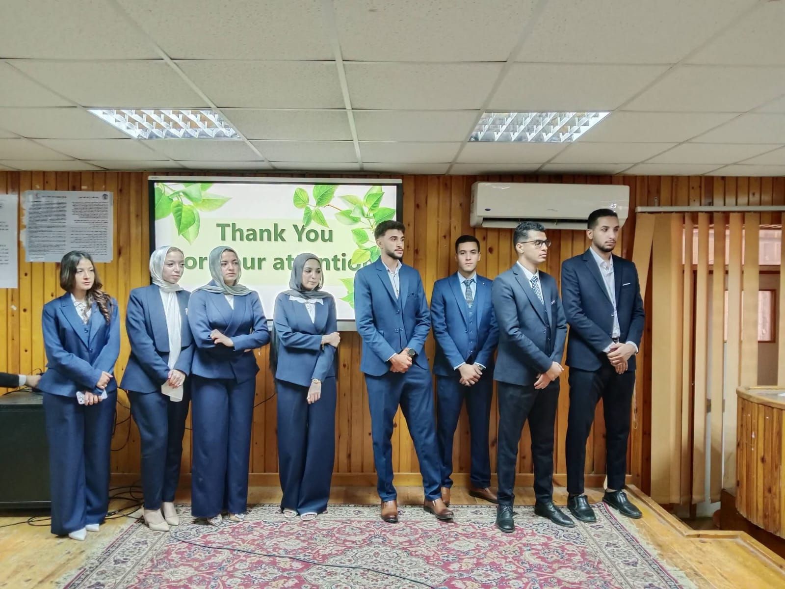 مشروعات مبتكرة لطلاب «الأدوية البيطرية» بجامعة قناة السويس مشروعات مبتكرة لطلاب «الأدوية البيطرية» بجامعة قناة السويس