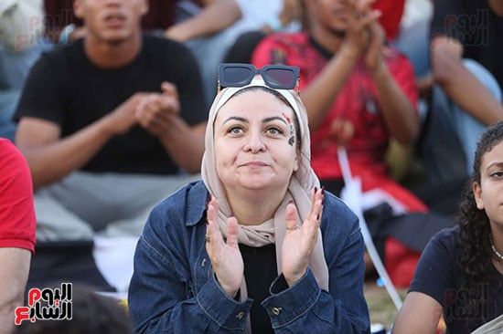 فرحة الجماهير بالشوط الأول (2) فرحة الجماهير بالشوط الأول (2)