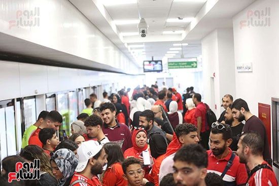 أجواء من الأحتفال قبل المباراة أجواء من الأحتفال قبل المباراة
