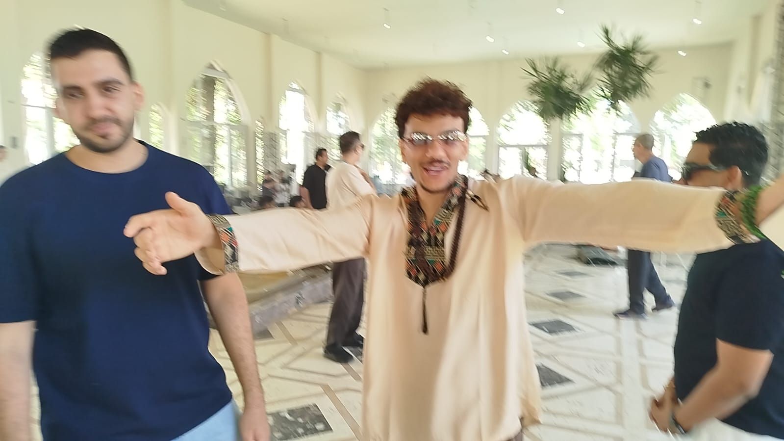 حودة بندق (2) حودة بندق (2)