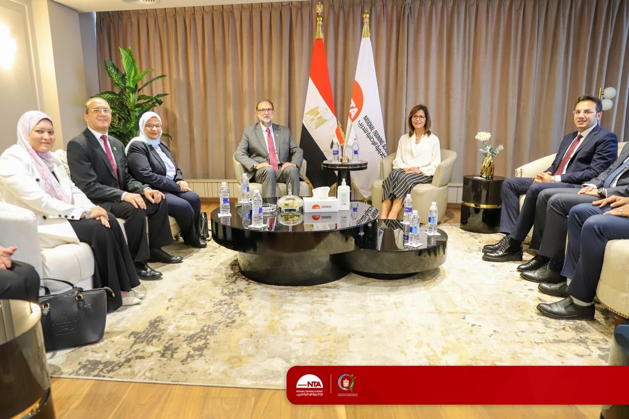 الأكاديمية الوطنية تستقبل وفد من هيئة سلامة الغذاء لبحث التعاون المشترك (6) الأكاديمية الوطنية تستقبل وفد من هيئة سلامة الغذاء لبحث التعاون المشترك (6)