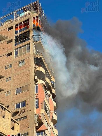 حريق-هائل-فى-برج-سكنى-بشارع-أسيوط-فى-سوهاج-(6) حريق-هائل-فى-برج-سكنى-بشارع-أسيوط-فى-سوهاج-(6)