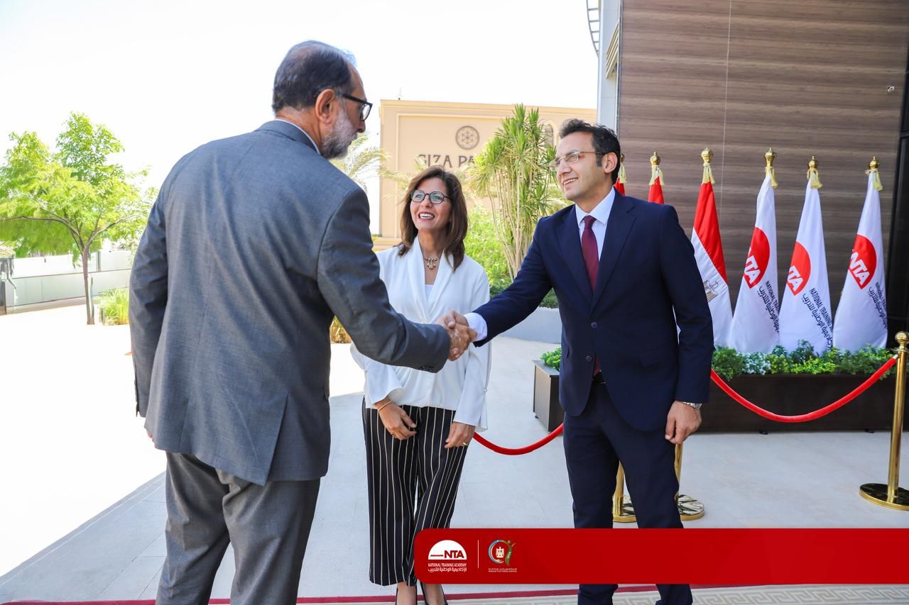 الأكاديمية الوطنية تستقبل وفد من هيئة سلامة الغذاء لبحث التعاون المشترك (2) الأكاديمية الوطنية تستقبل وفد من هيئة سلامة الغذاء لبحث التعاون المشترك (2)