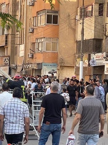 حريق-هائل-فى-برج-سكنى-بشارع-أسيوط-فى-سوهاج-(16) حريق-هائل-فى-برج-سكنى-بشارع-أسيوط-فى-سوهاج-(16)