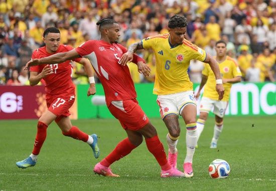 سويسرا وكولومبيا الشوط الثانى (2) سويسرا وكولومبيا الشوط الثانى (2)