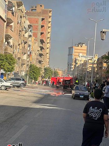 حريق-هائل-فى-برج-سكنى-بشارع-أسيوط-فى-سوهاج-(8) حريق-هائل-فى-برج-سكنى-بشارع-أسيوط-فى-سوهاج-(8)