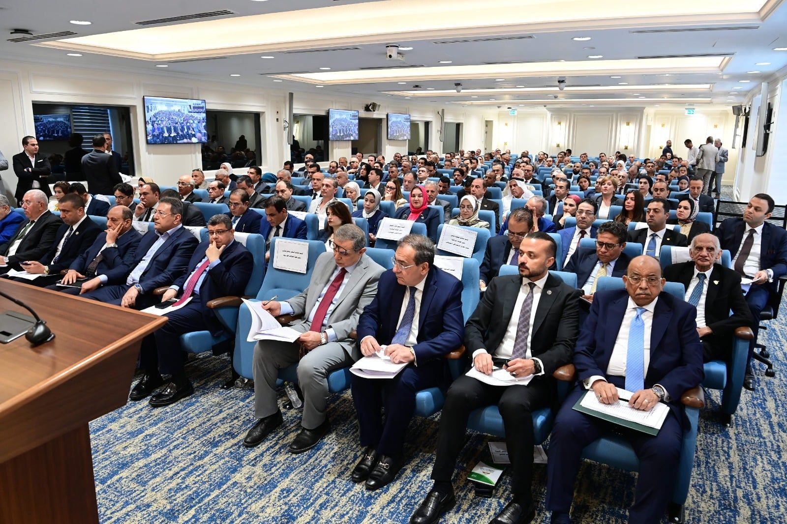 مناقشات مشروع قانون إعادة تنظيم جهاز مستقبل مصر للتنمية (2) مناقشات مشروع قانون إعادة تنظيم جهاز مستقبل مصر للتنمية (2)