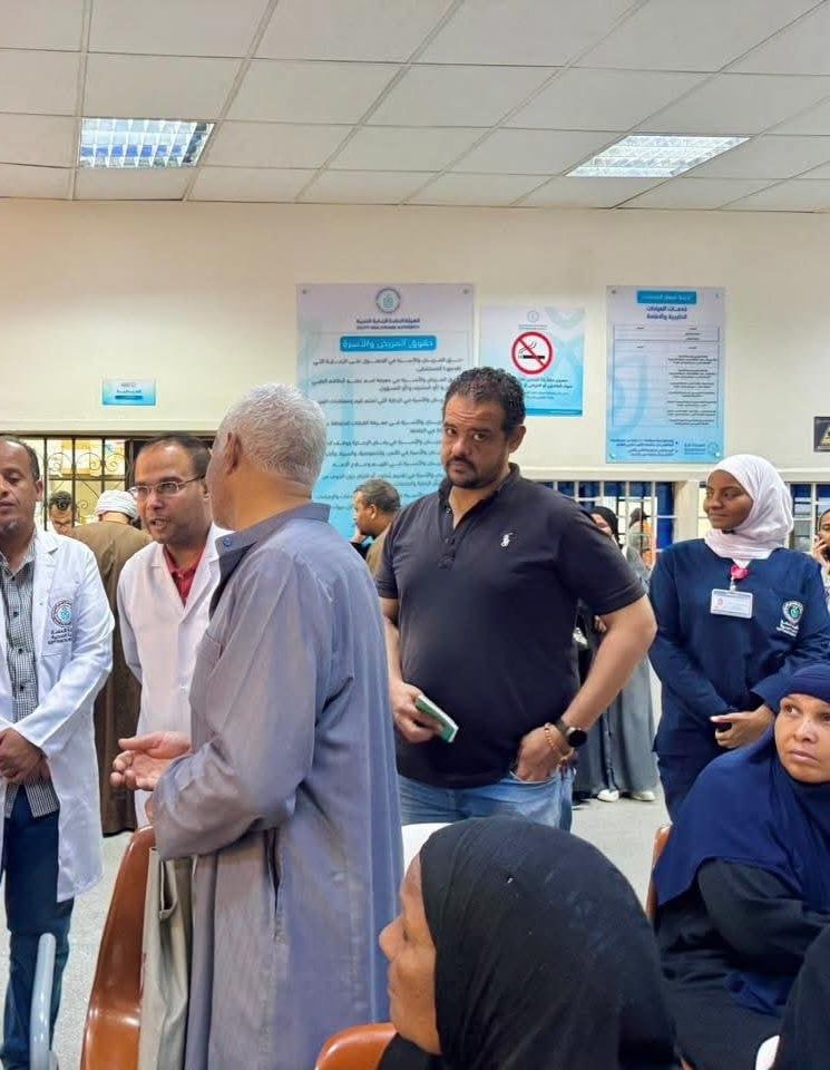الأقسام الطبية والخدمية بالمركز، الأقسام الطبية والخدمية بالمركز،