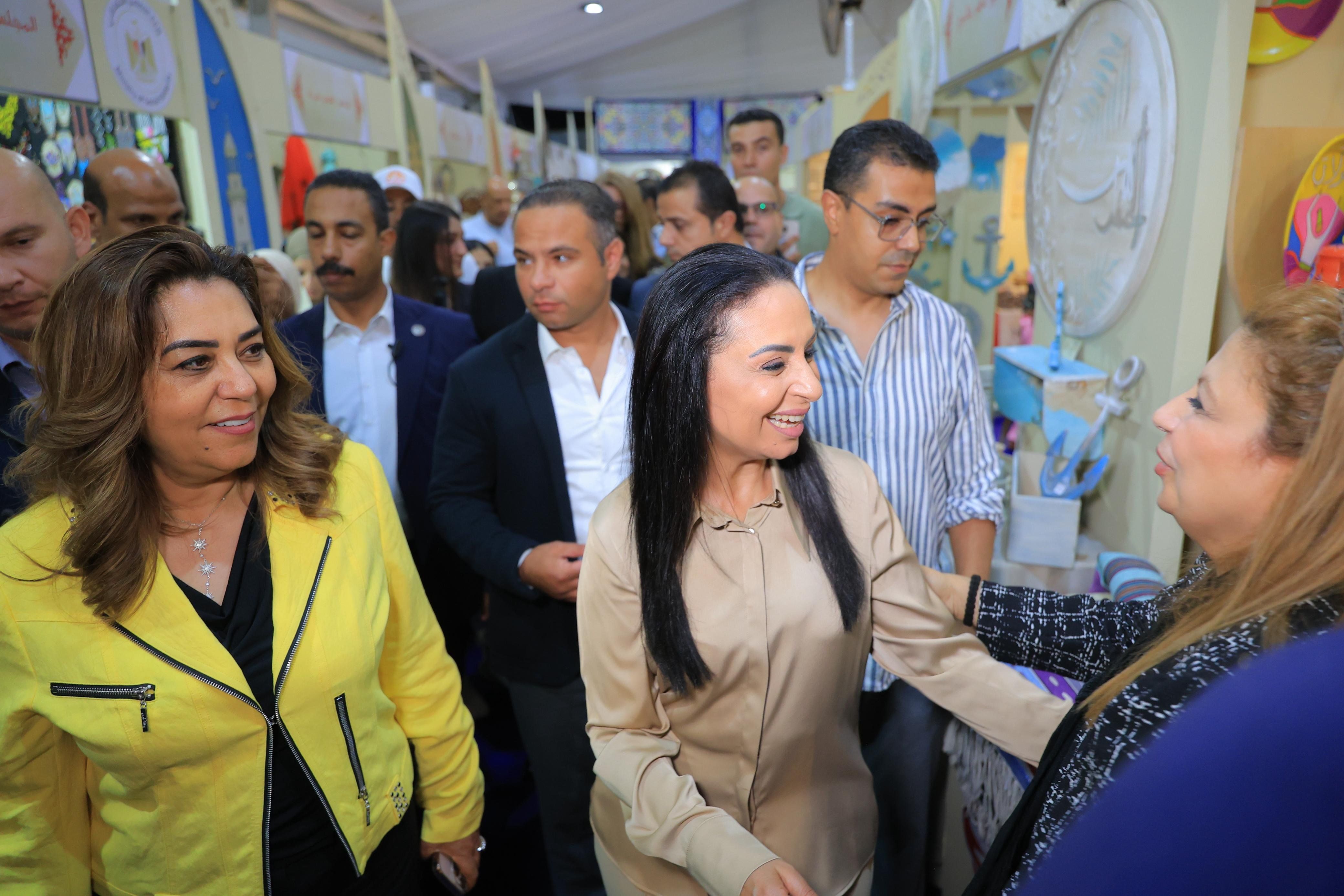 وزيرة التضامن تفتتح فعاليات معرض ديارنا للحرف اليدوية والتراثية بمارينا 4 الساحل وزيرة التضامن تفتتح فعاليات معرض ديارنا للحرف اليدوية والتراثية بمارينا 4 الساحل