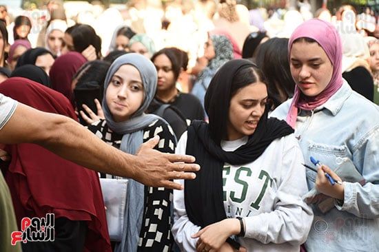 قطار الثانوية العامة يصل محطة الفيزياء والتاريخ (5) قطار الثانوية العامة يصل محطة الفيزياء والتاريخ (5)