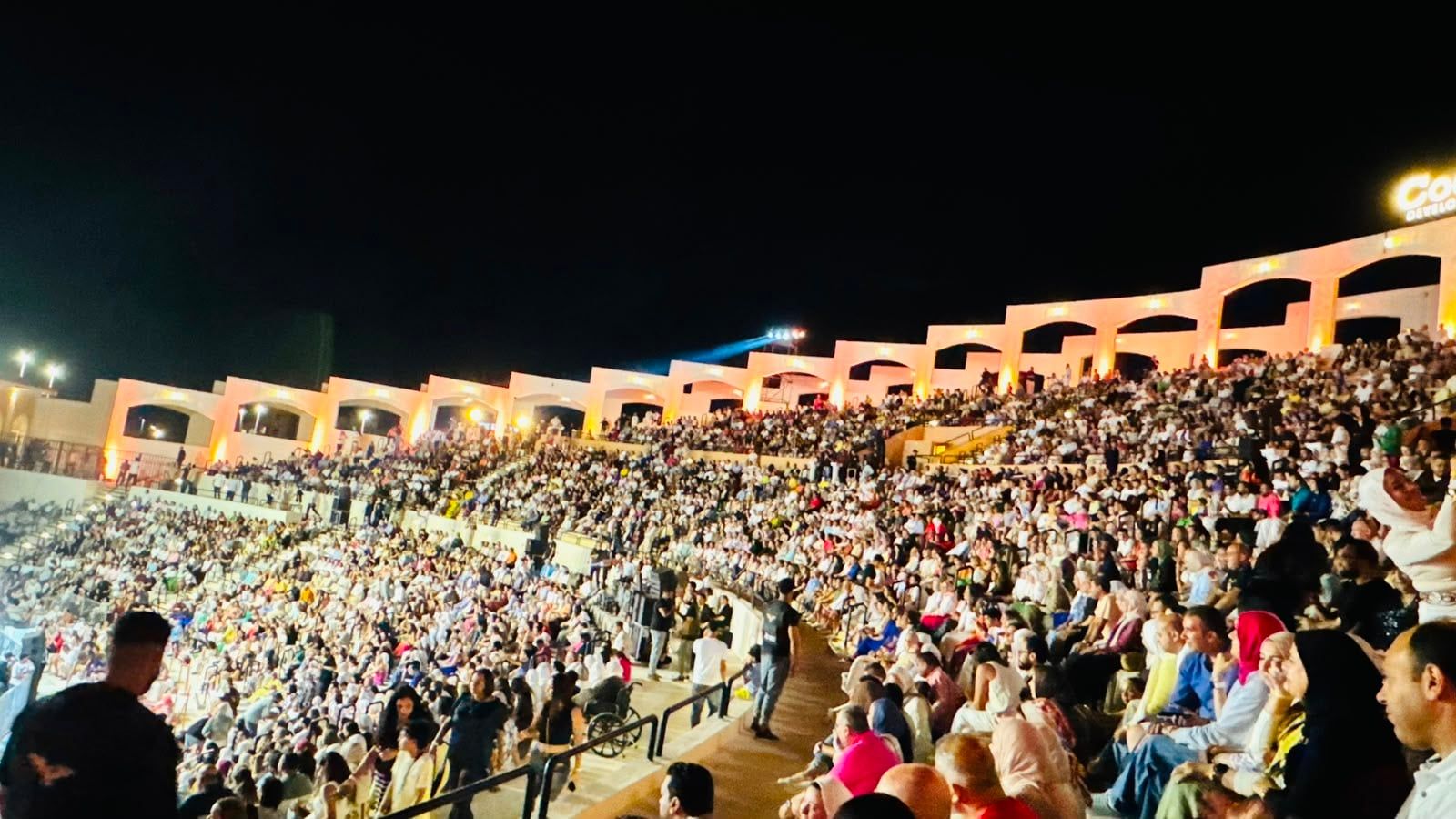 المسرح الرومانى (1) المسرح الرومانى (1)