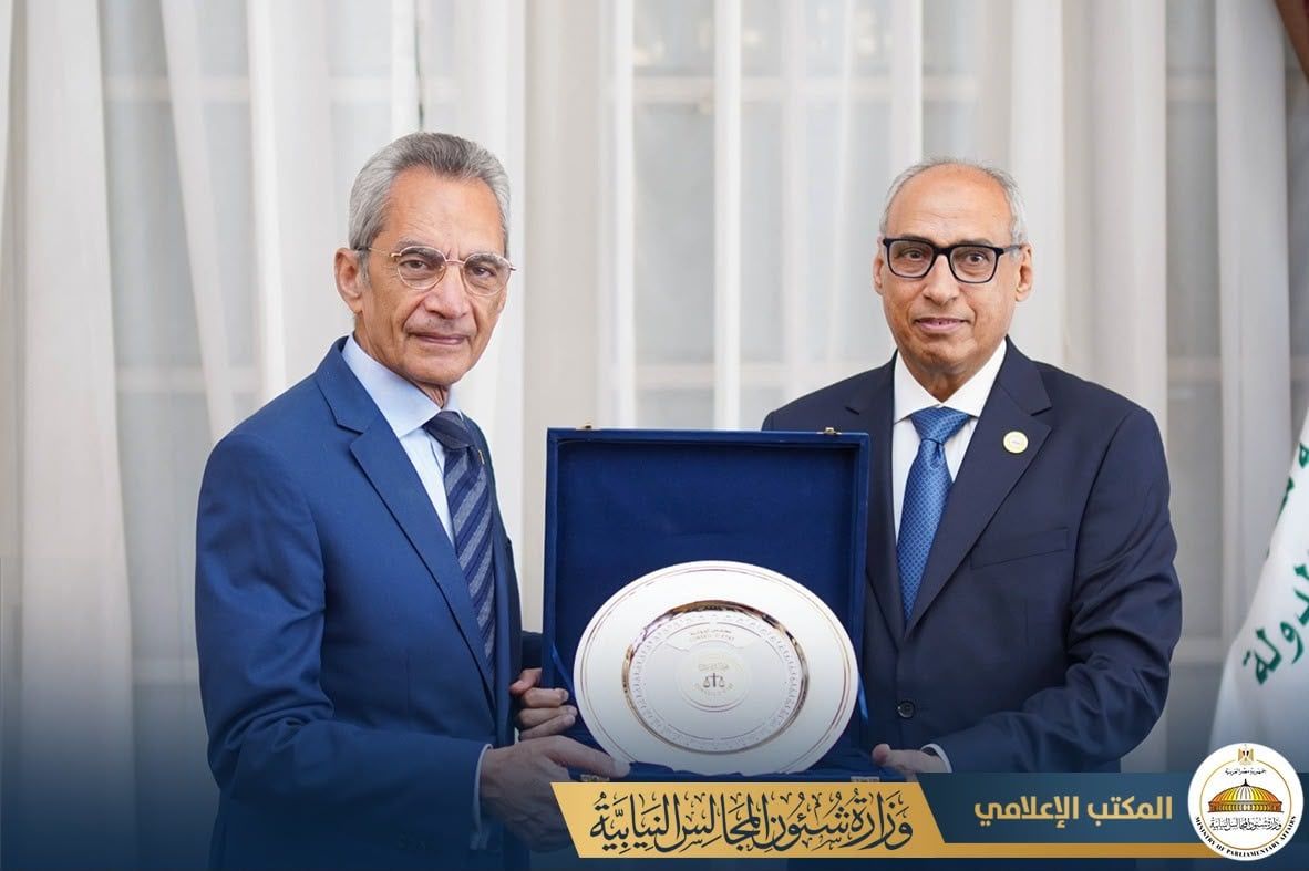 وزير المجالس النيابية يهنئ رئيس مجلس الدولة (1) وزير المجالس النيابية يهنئ رئيس مجلس الدولة (1)