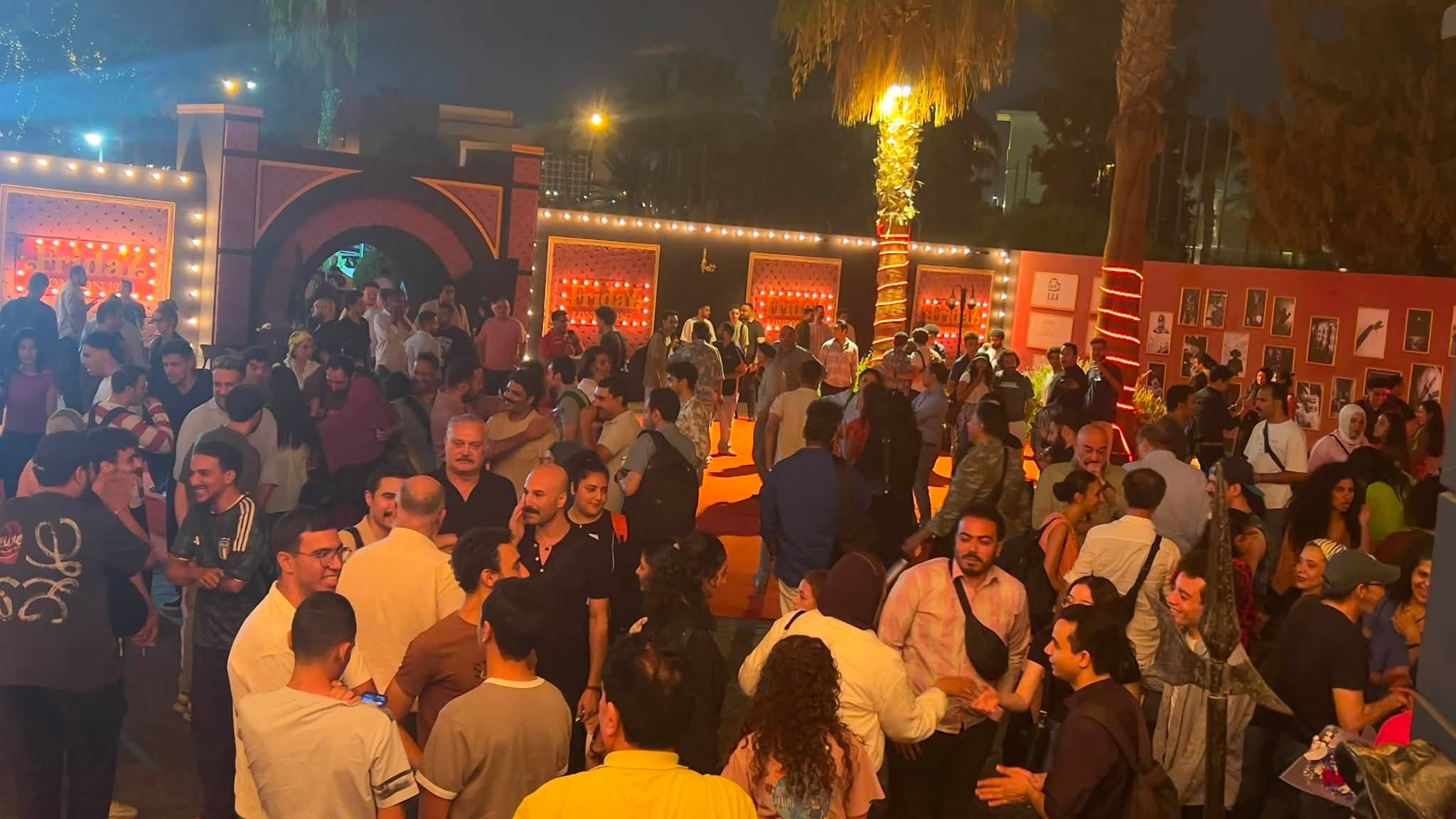 جمهور فرايداي بعد العرض جمهور فرايداي بعد العرض