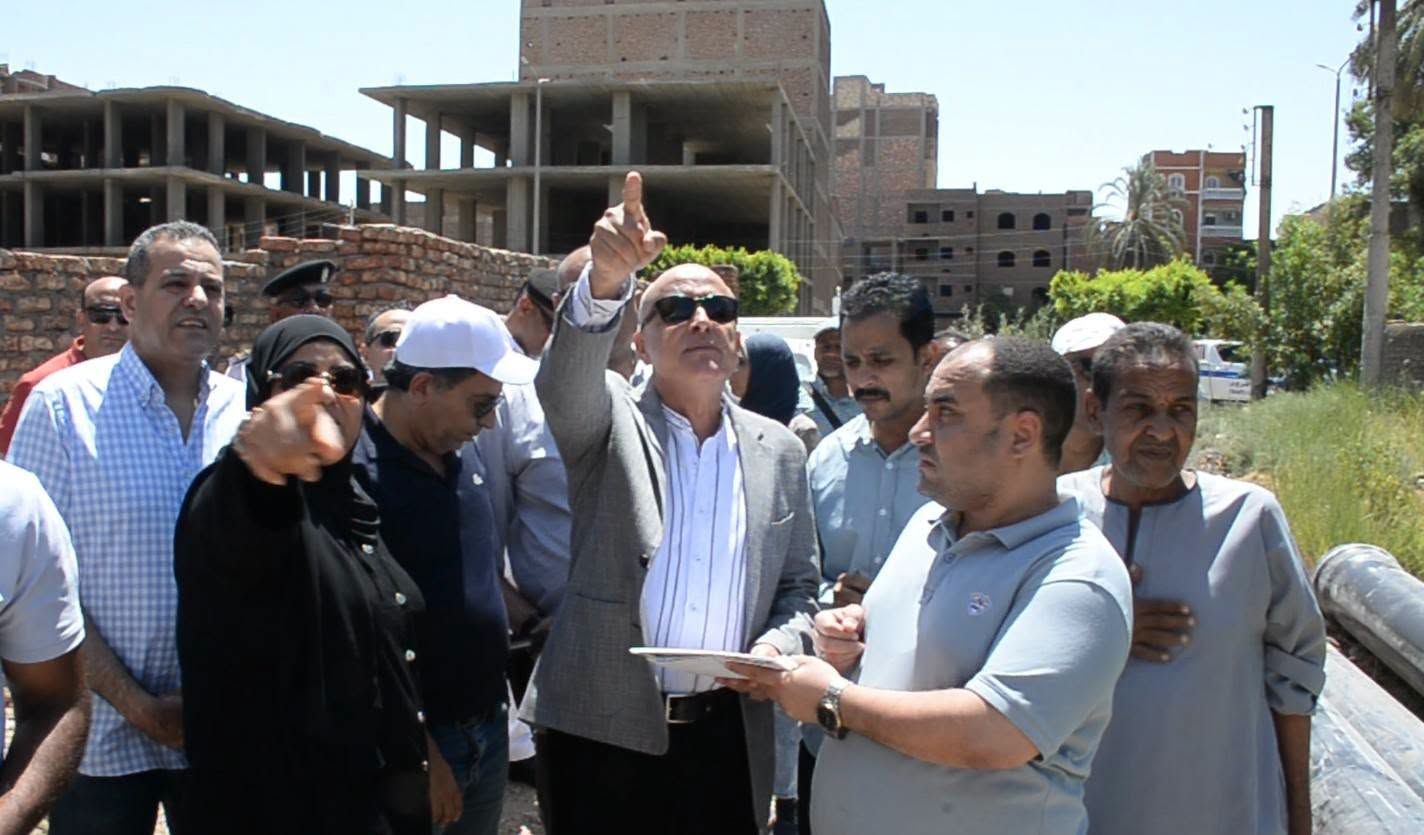 المحافظ يوجه بالإنتهاء من مشروع الصرف الصحي بحوض 18 المحافظ يوجه بالإنتهاء من مشروع الصرف الصحي بحوض 18