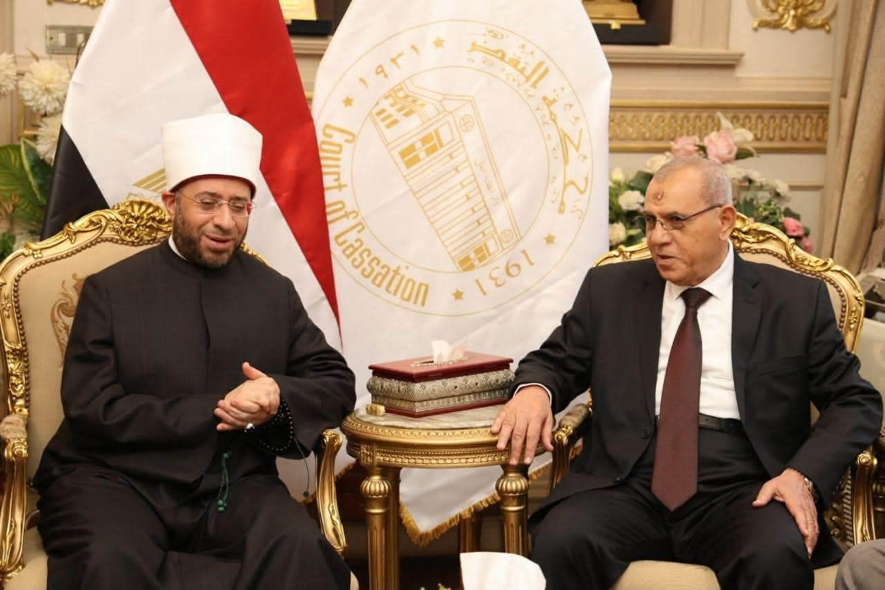 وزير الأوقاف يهنئ رئيس محكمة النقض بمناسبة توليه منصبه (3) وزير الأوقاف يهنئ رئيس محكمة النقض بمناسبة توليه منصبه (3)