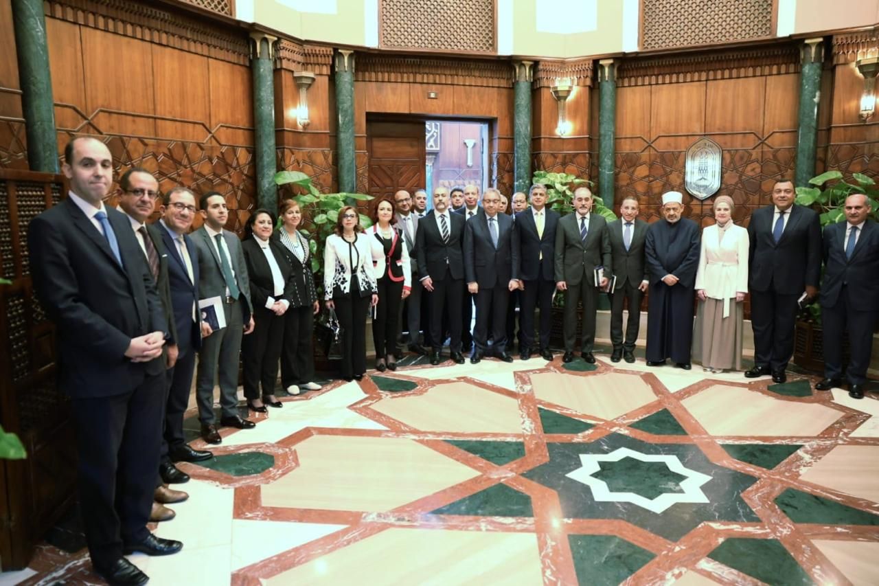 شيخ الأزهر يستقبل سفراء مصر الجدد شيخ الأزهر يستقبل سفراء مصر الجدد