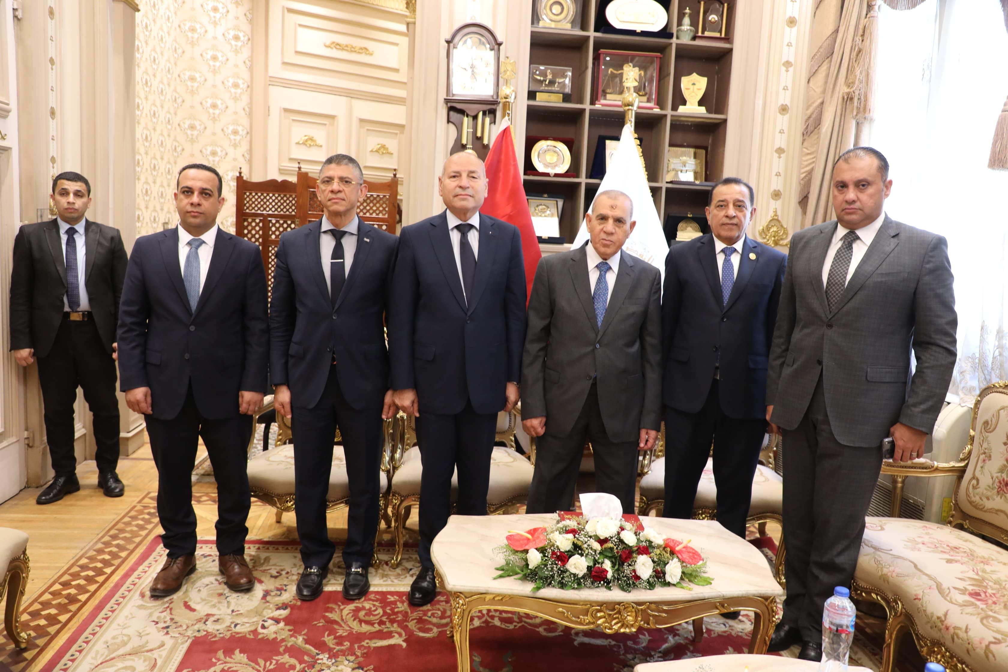 محافظ القاهرة ورئيس محكمة النقض محافظ القاهرة ورئيس محكمة النقض
